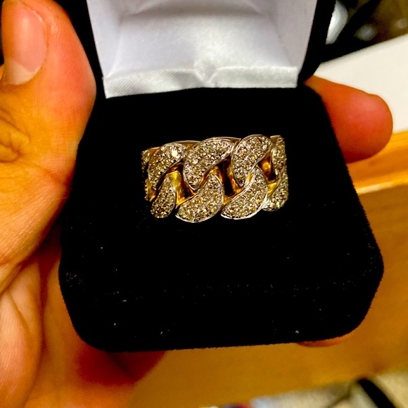 All natural diamonds 10k gold - Picture 1 of 3